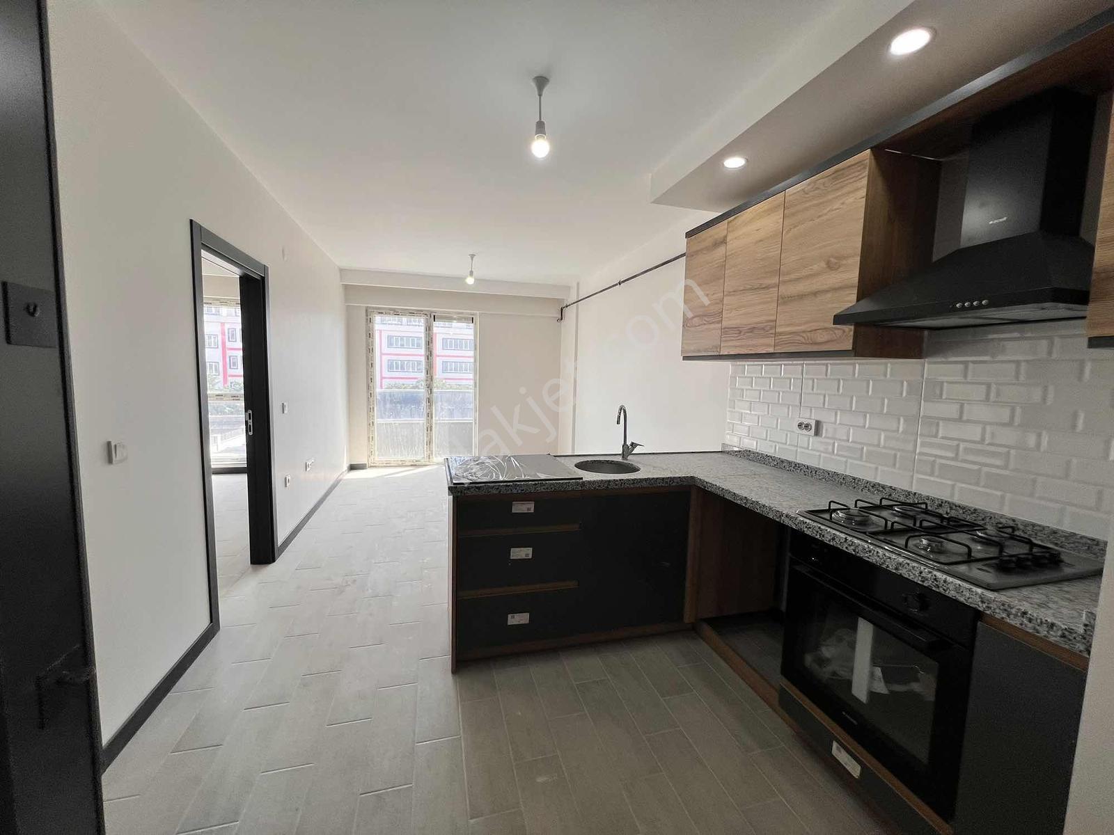 Cumhuriyet Mahallesi Satılık 1+1 Site İçinde Full Donanımlı - Görsel 29