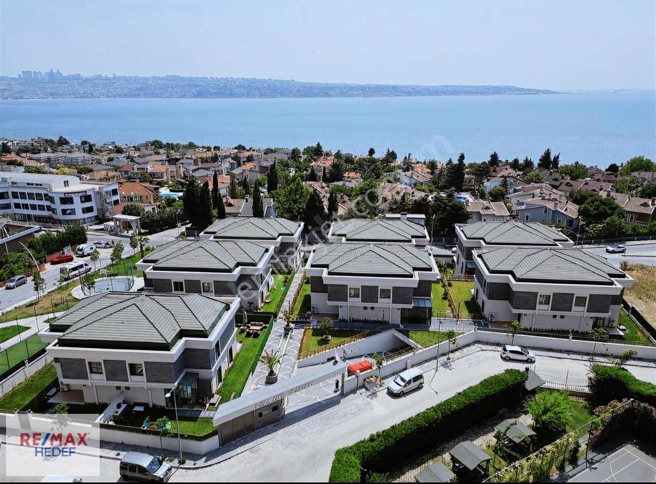 Remax Hedef Den Real Lıfe Mimaroba 6+2 Kiralık Sıfır Villa