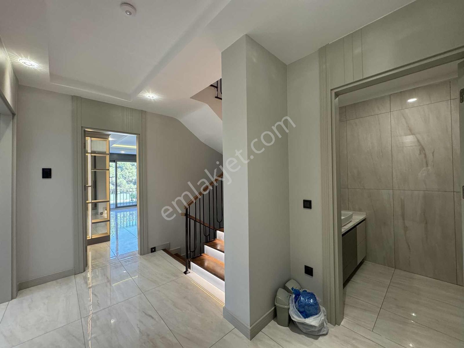 Remax Hedef Den Real Lıfe Mimaroba 6+2 Kiralık Sıfır Villa - Görsel 5