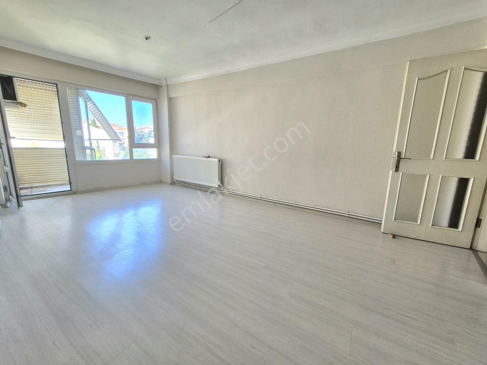 Zübeyde Hanım Caddesi Adliye Arkası Önü Açık D.gazlı 2+1 95 M2 - Görsel 15