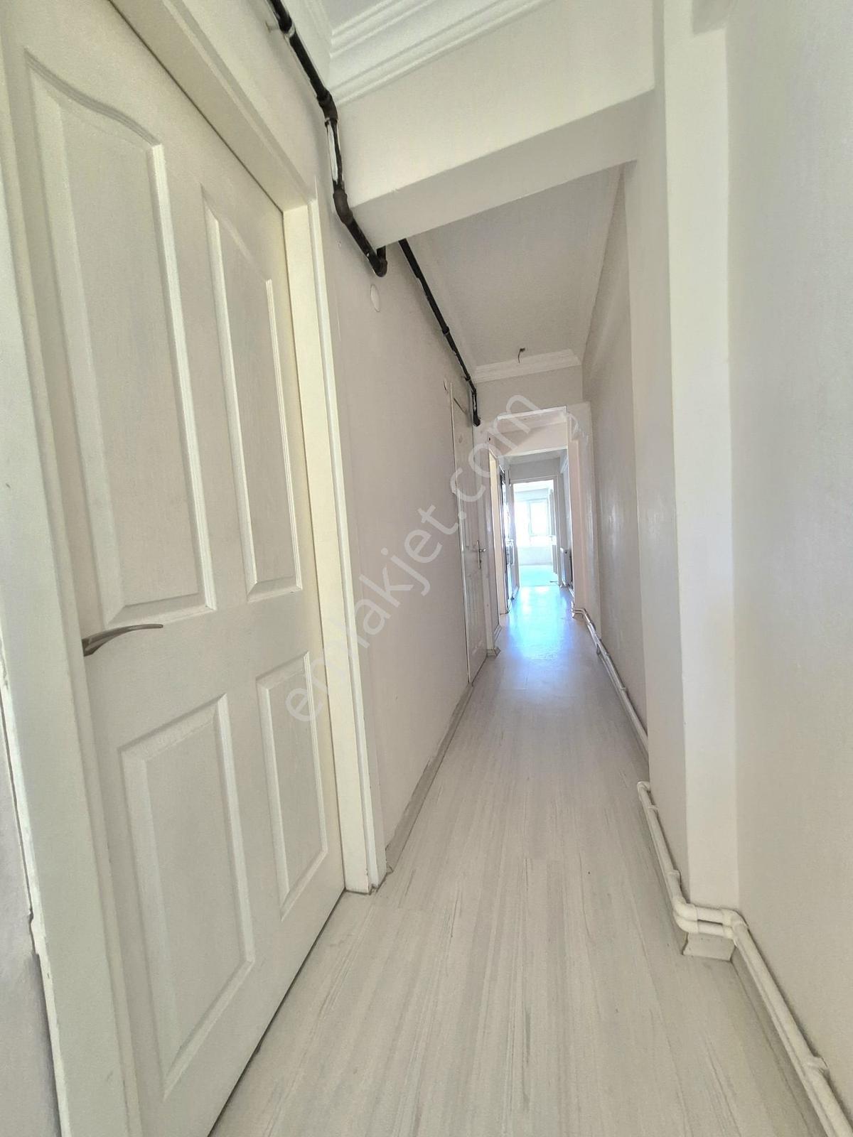 Zübeyde Hanım Caddesi Adliye Arkası Önü Açık D.gazlı 2+1 95 M2 - Görsel 31