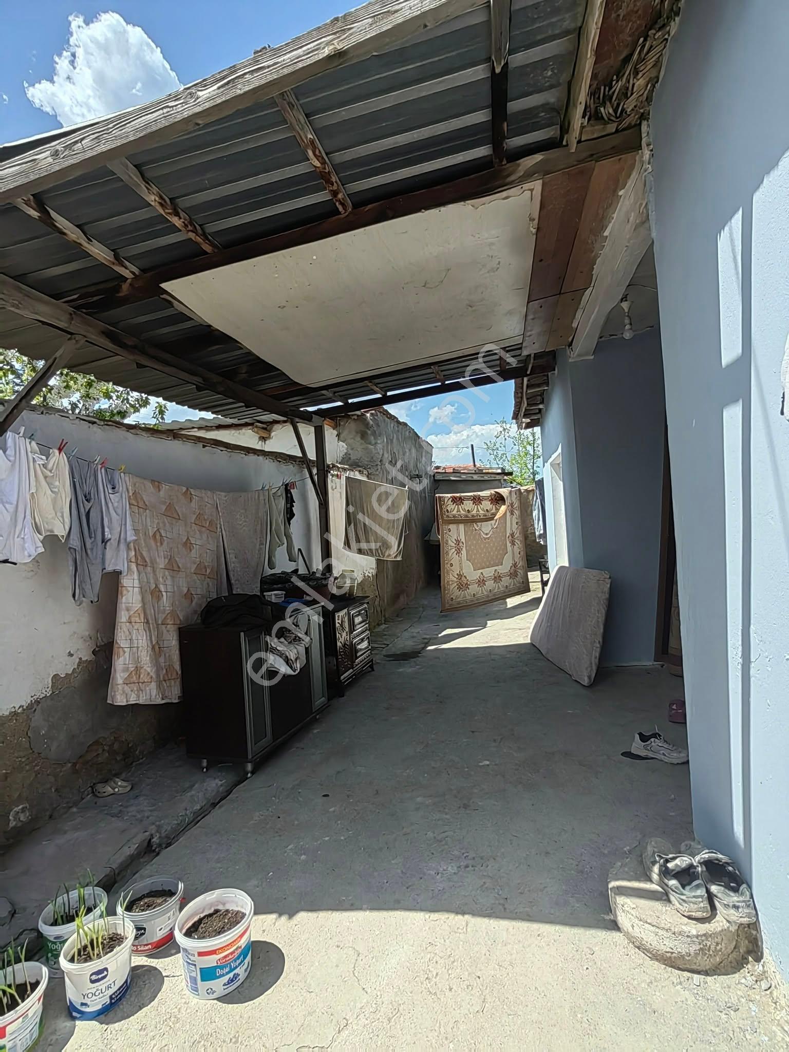Nasreddinden İstasyon Mahallesinde Satılık Müstakil Ev - Görsel 6