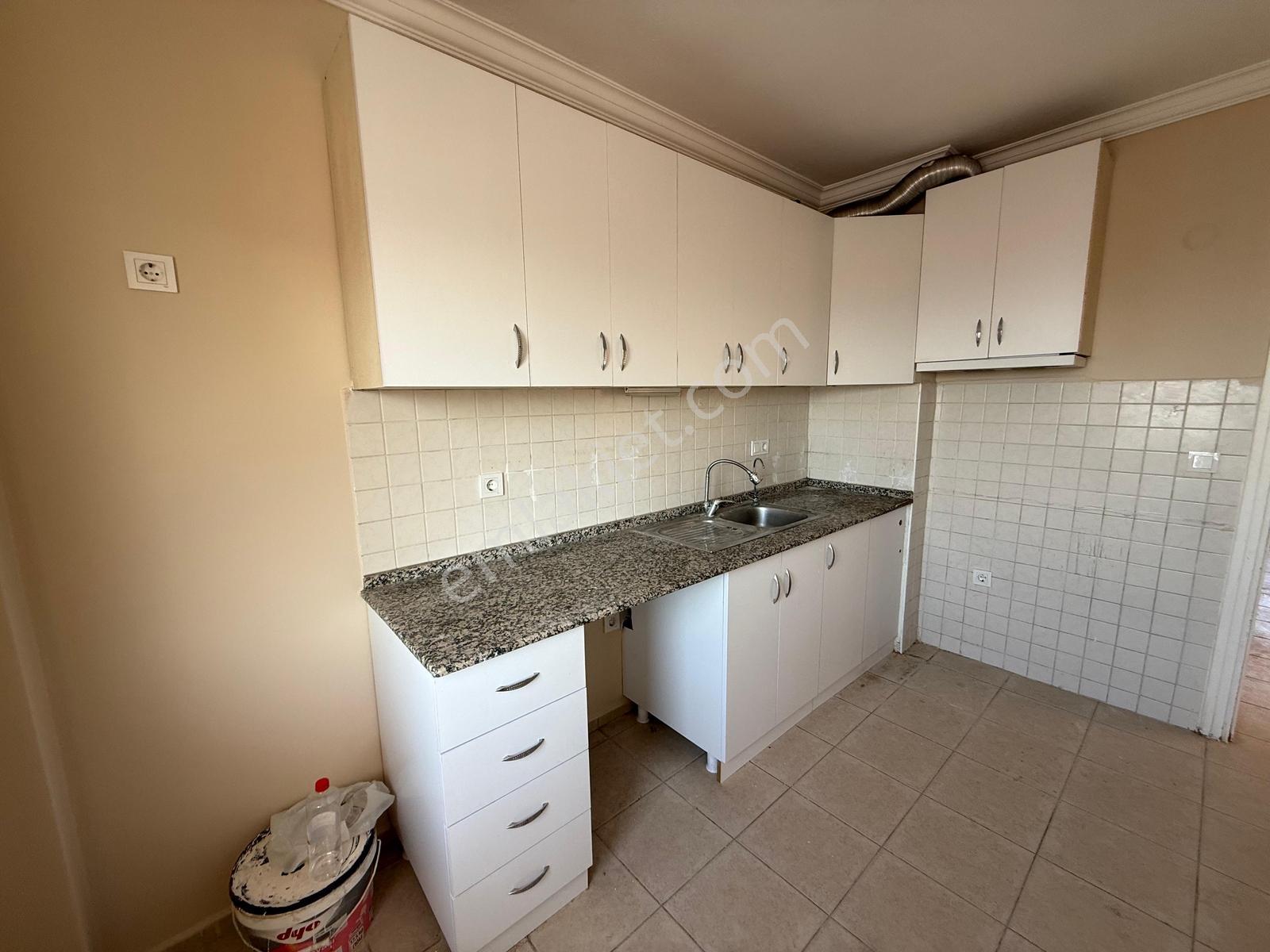 Bayraklı Güneşkent Sitesinde 3+1 Kiralık Daire - Görsel 24