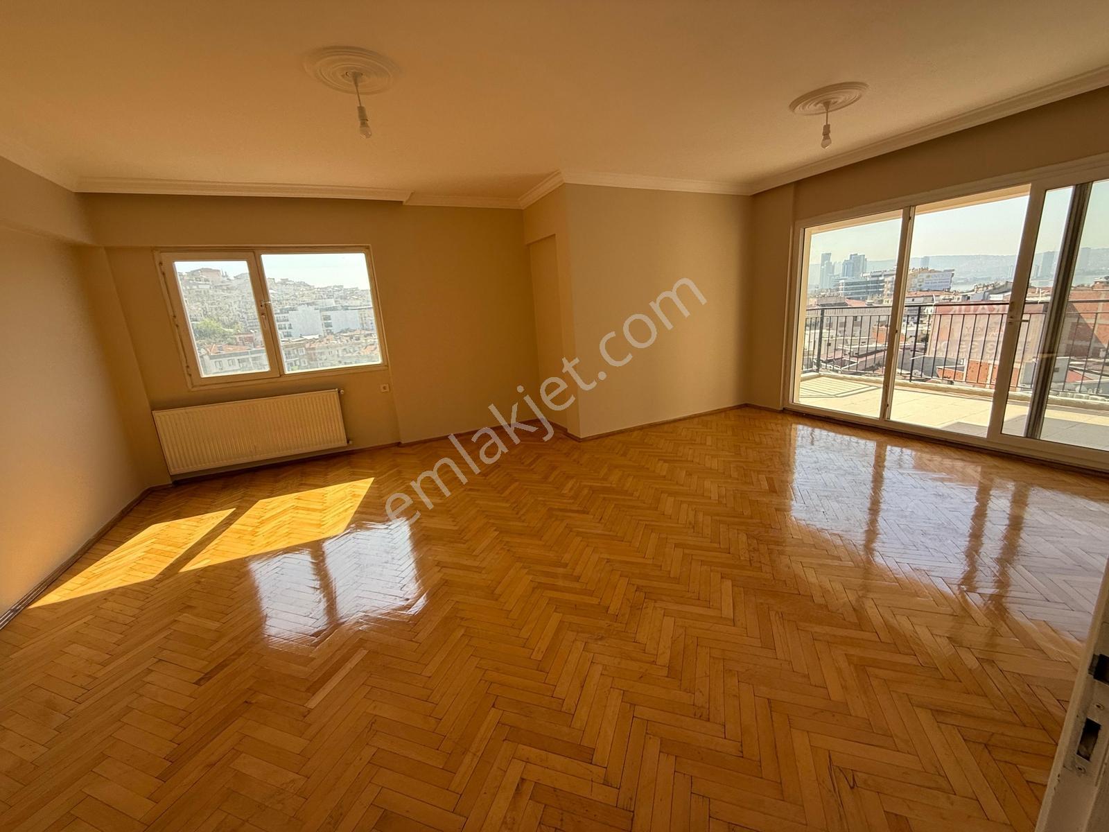 Bayraklı Güneşkent Sitesinde 3+1 Kiralık Daire - Görsel 32