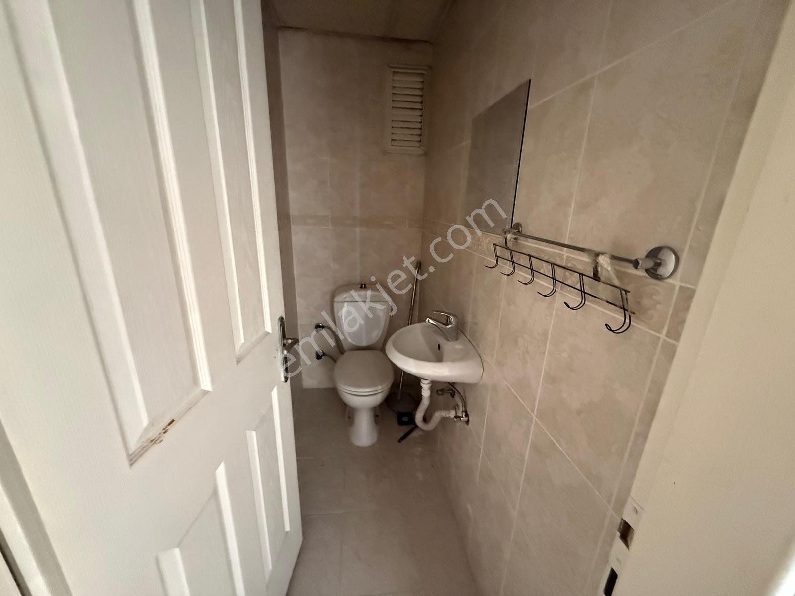 Bayraklı Güneşkent Sitesinde 3+1 Kiralık Daire - Görsel 4
