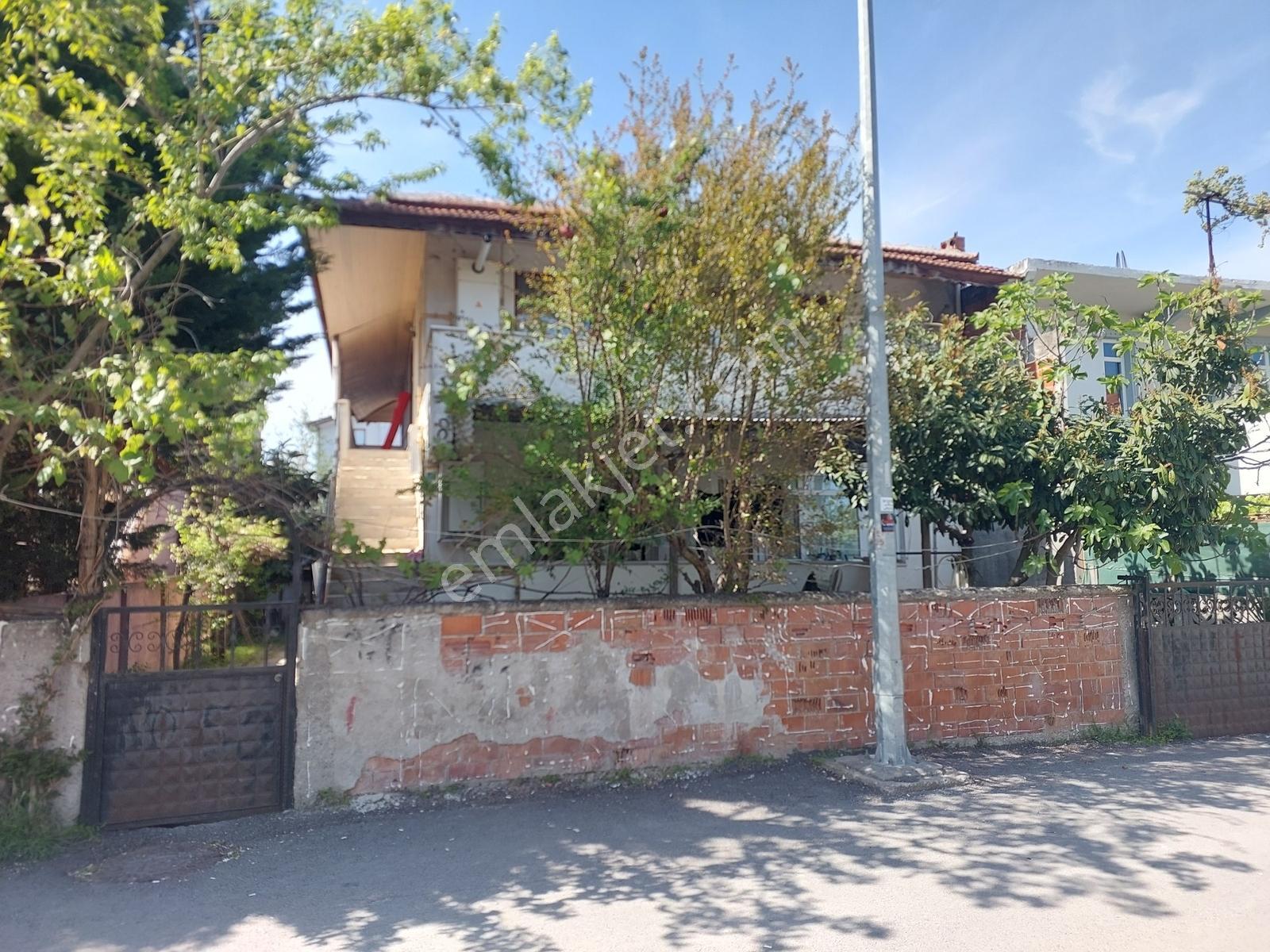 Sakarya Serdivan Yazlıkta 3 Daireli Müstakil Bina Satılık - Görsel 2