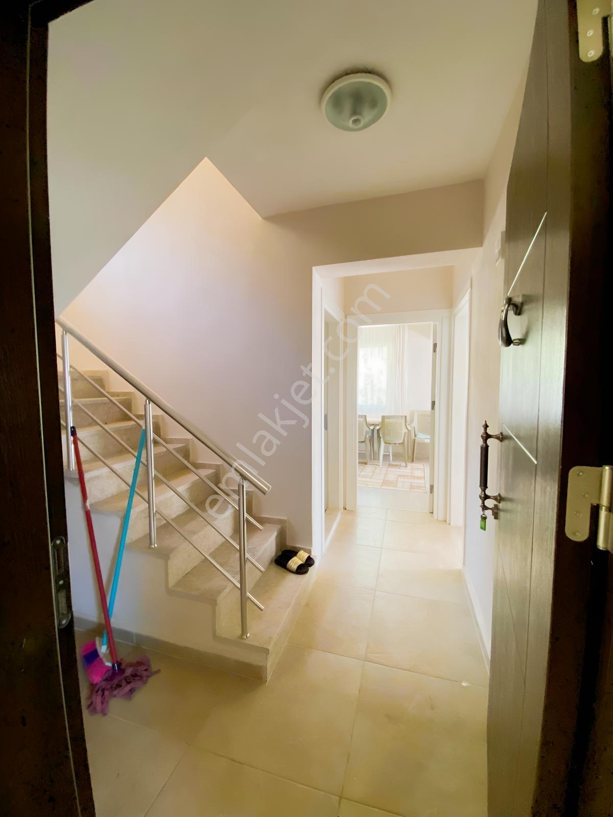 Ekincik'de Kiralık Deniz Manzaralı Daire - Görsel 10
