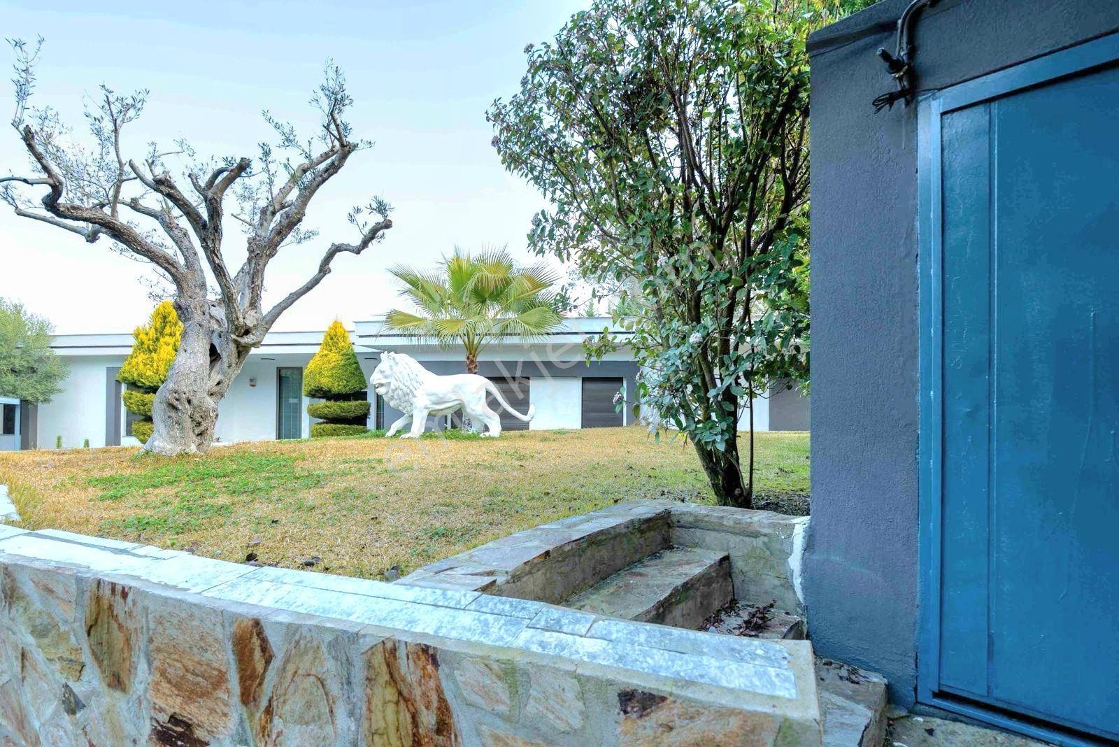 Kuşadasında Tek Katlı Satılık Merkeze Çok Yakın Çiftlik Evi - Görsel 31