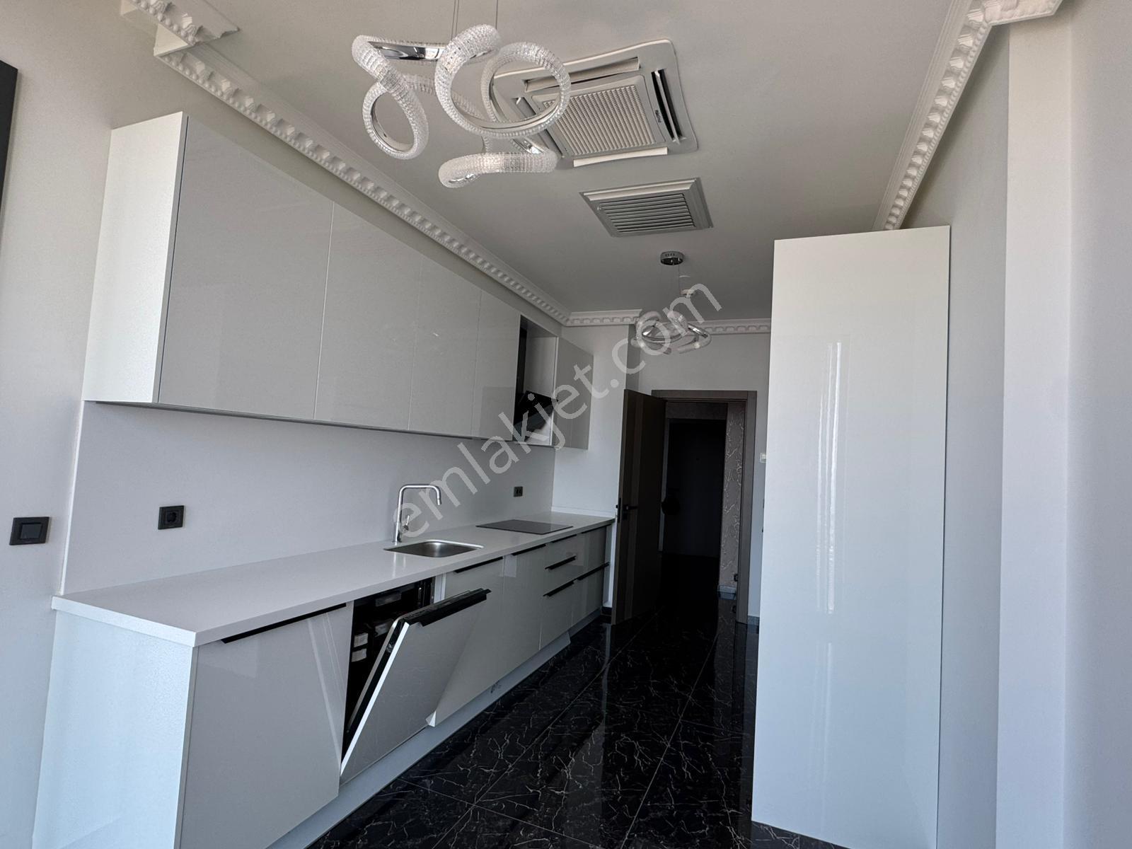 Mahall Bomonti'de Full Deniz Manzaralı Lüks 3+1 Kiralık Daire - Görsel 12
