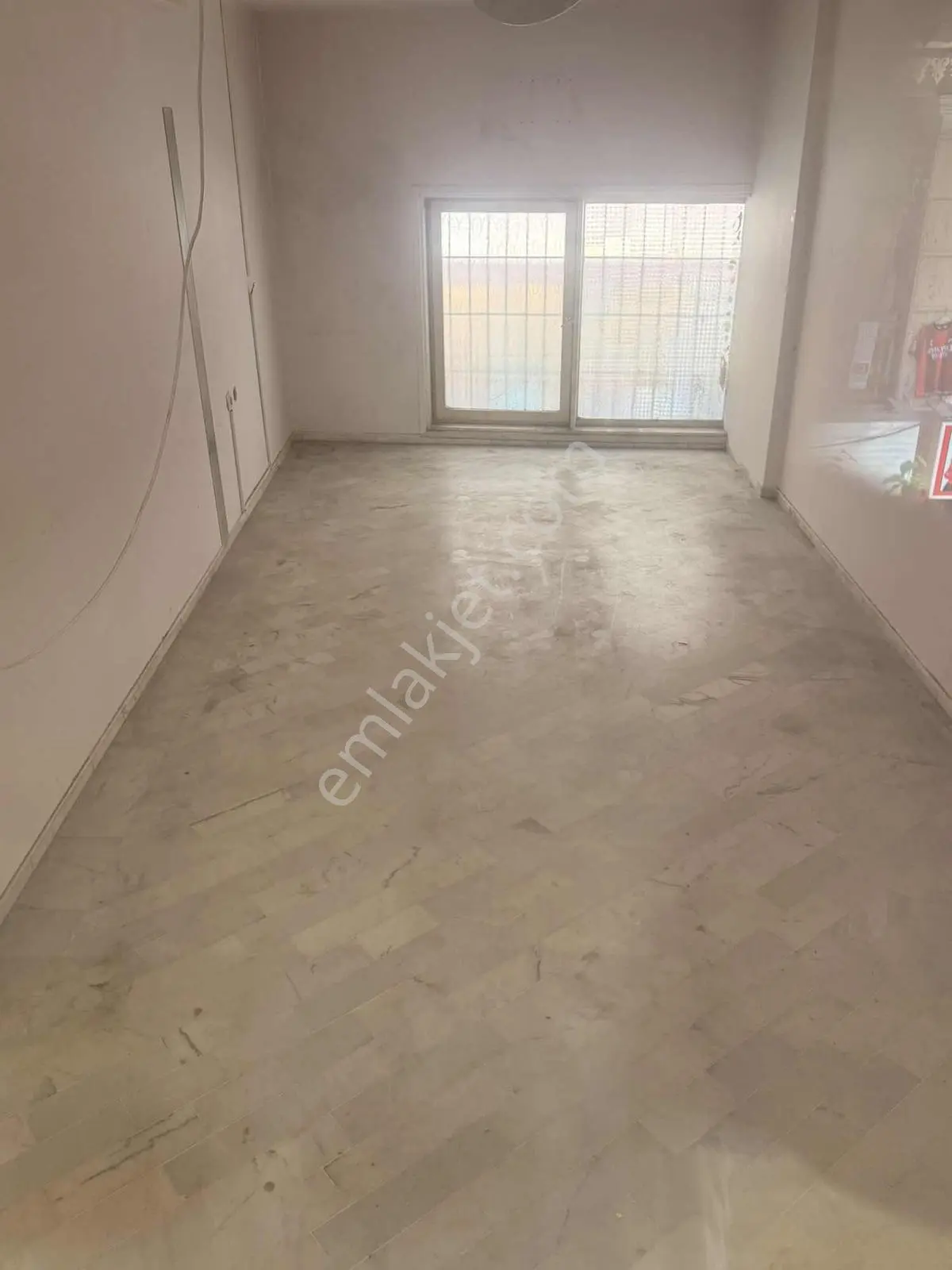 Konak Anafartalar Caddesinde Kiralık Ofis
