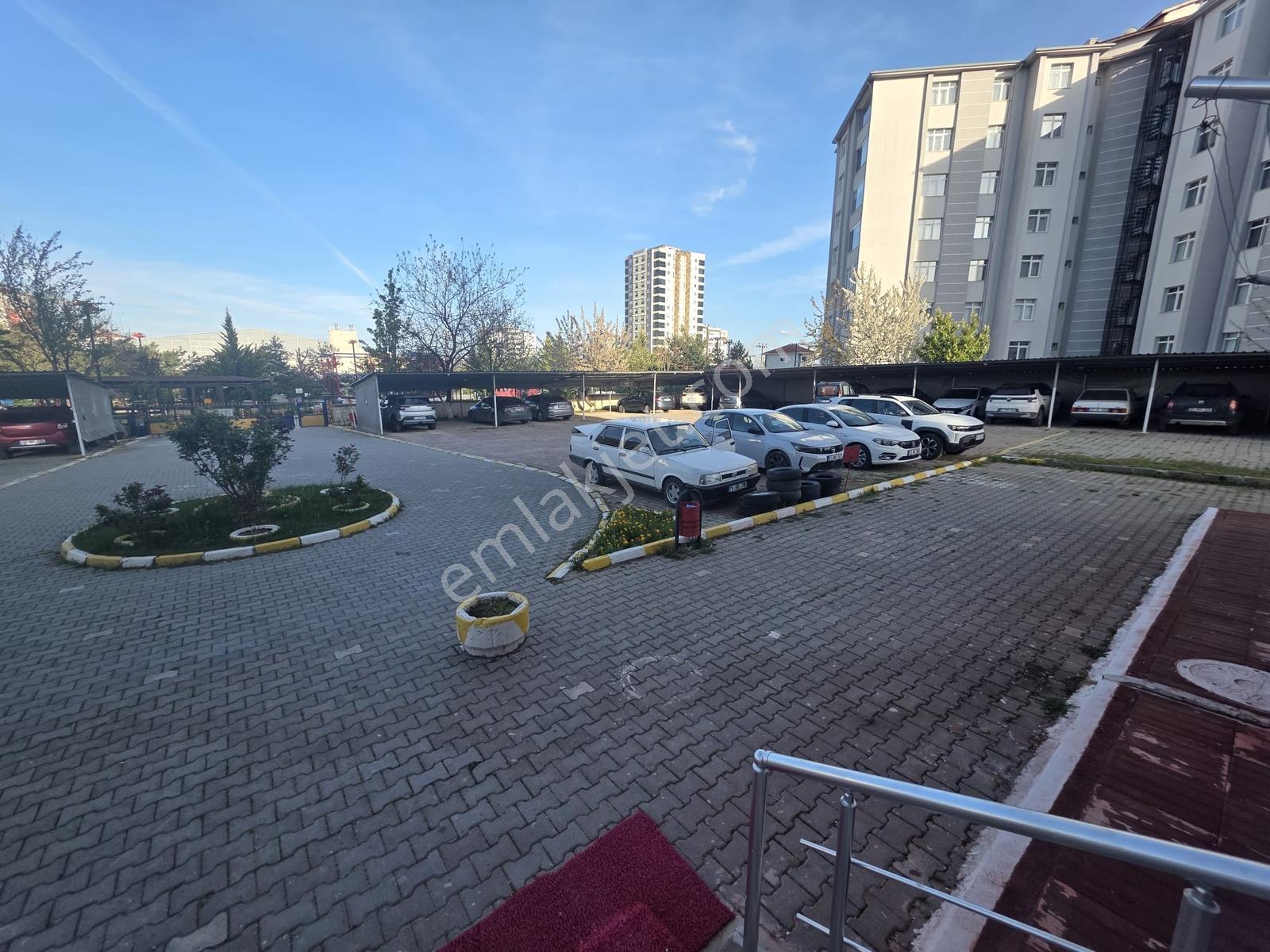 Kuzeykentte Harikalar Diyarı Yanında Kilerli 3+1 Daire - Görsel 26