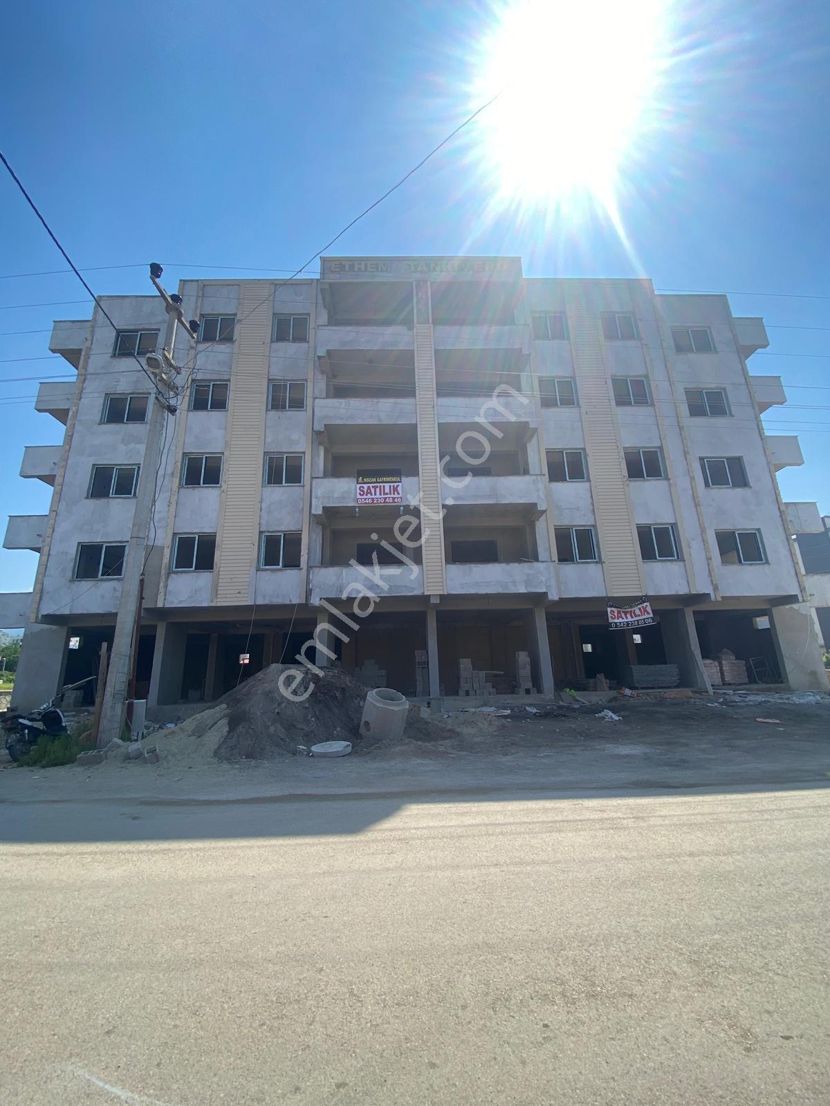 Kozan Gayrimenkul'den Çevreyolunda Yatay Mimari 3+0 Süper Daire