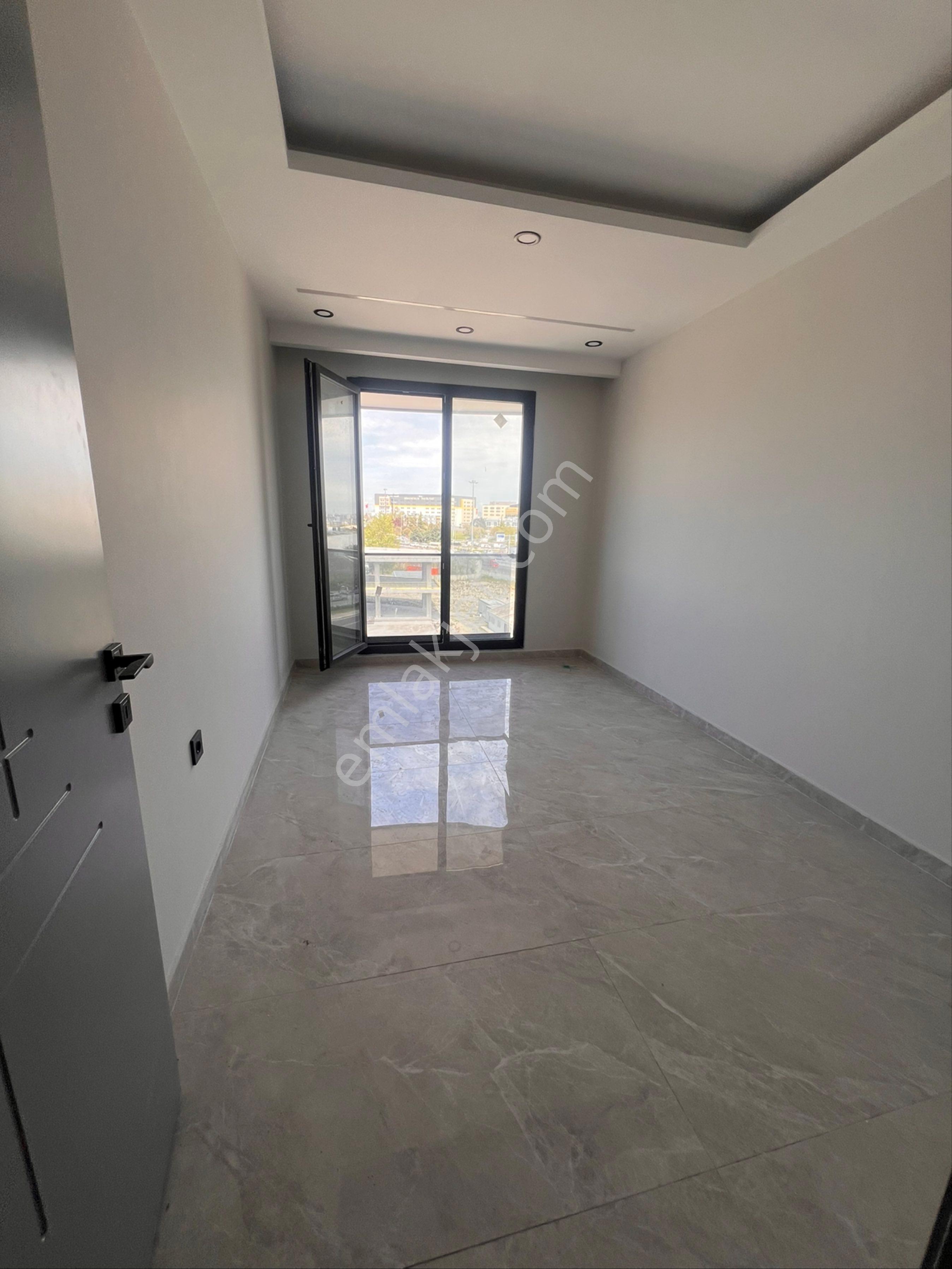 Avcılar Merkez De Caddeye Cephe 2+1 Köşe Ofise Uygun Daire - Görsel 10