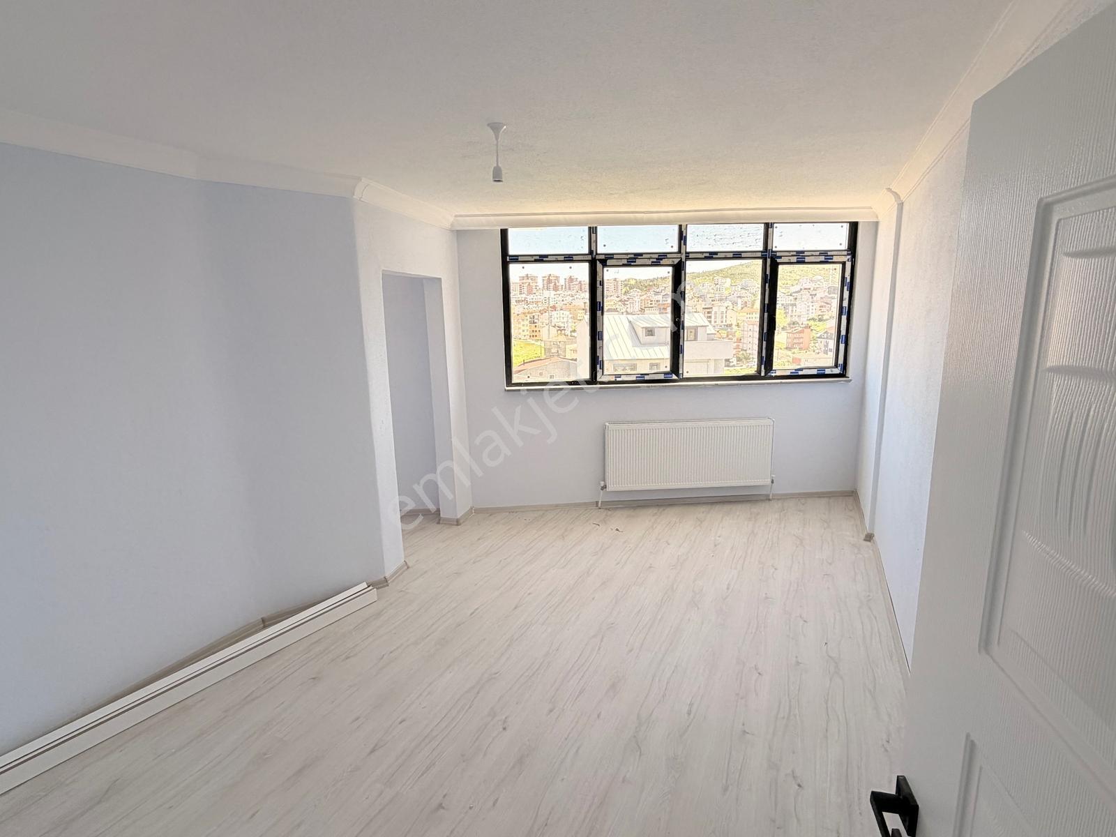 Çayırova Emek Mahallesinde Kiralık 4+1 Dübleks - Görsel 11