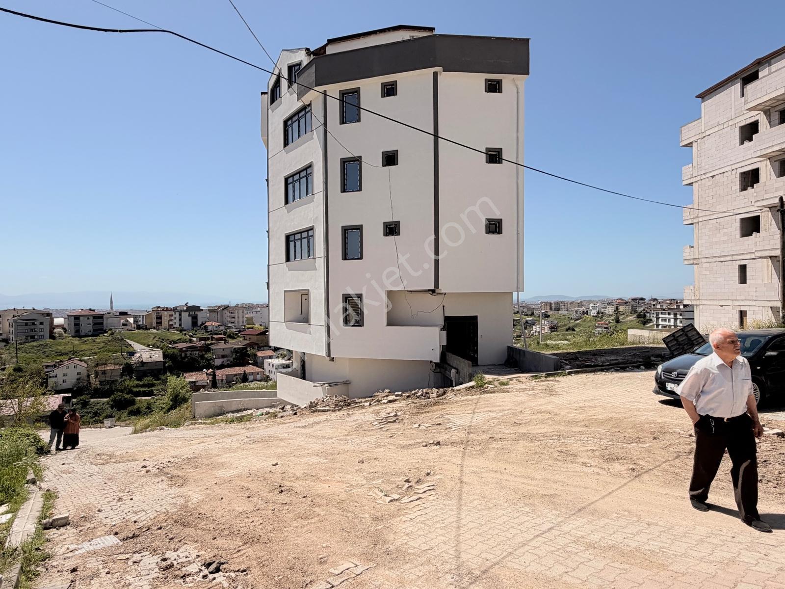 Çayırova Emek Mahallesinde Kiralık 4+1 Dübleks - Görsel 20