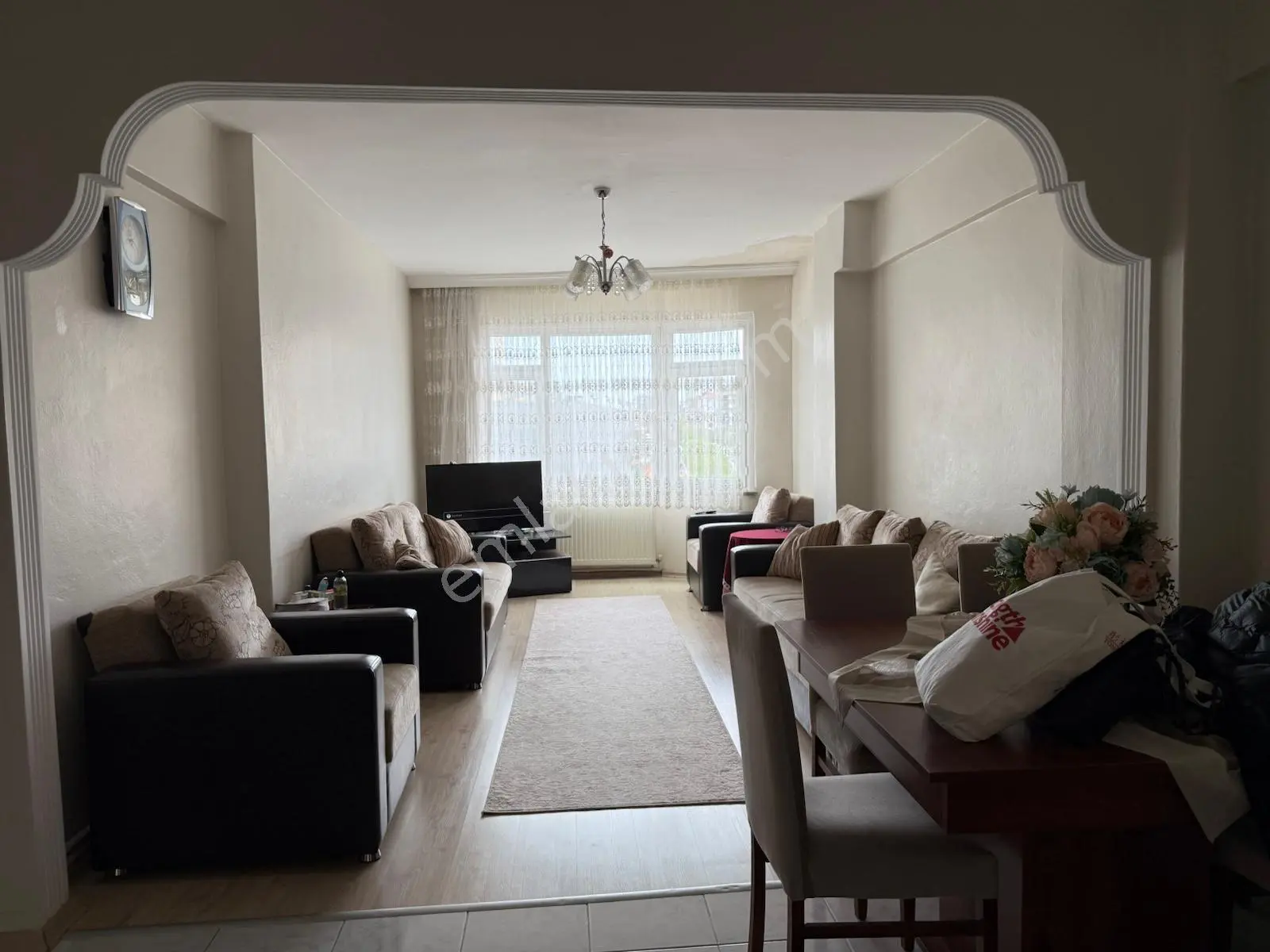 Şirinevler Mh Cadde Üzerinde Kat Mülkiyetli Krediye Uygun 2+1 3 Kat Satılık Daire