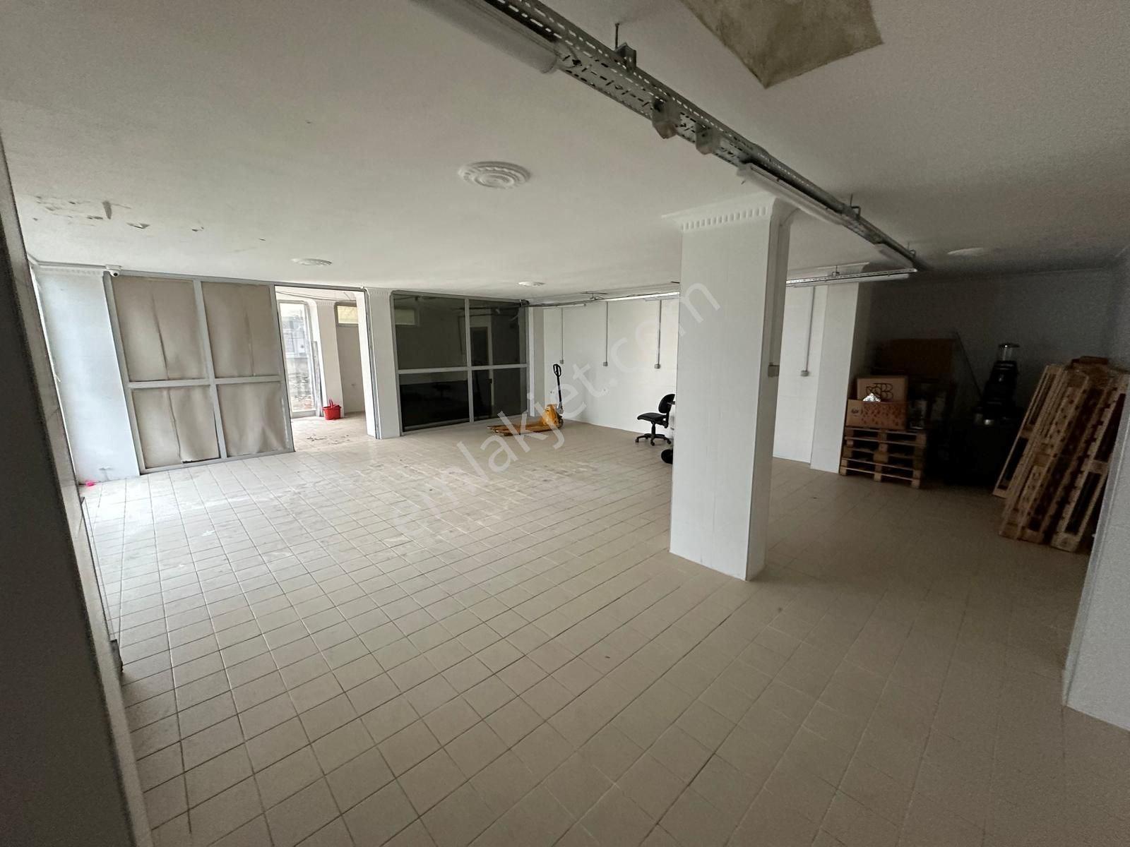 Beylikdüzü Yakupluda Kiralık 270 M2 Dükkan Mağaza Kdv Avantajlı İşyeri - Görsel 18
