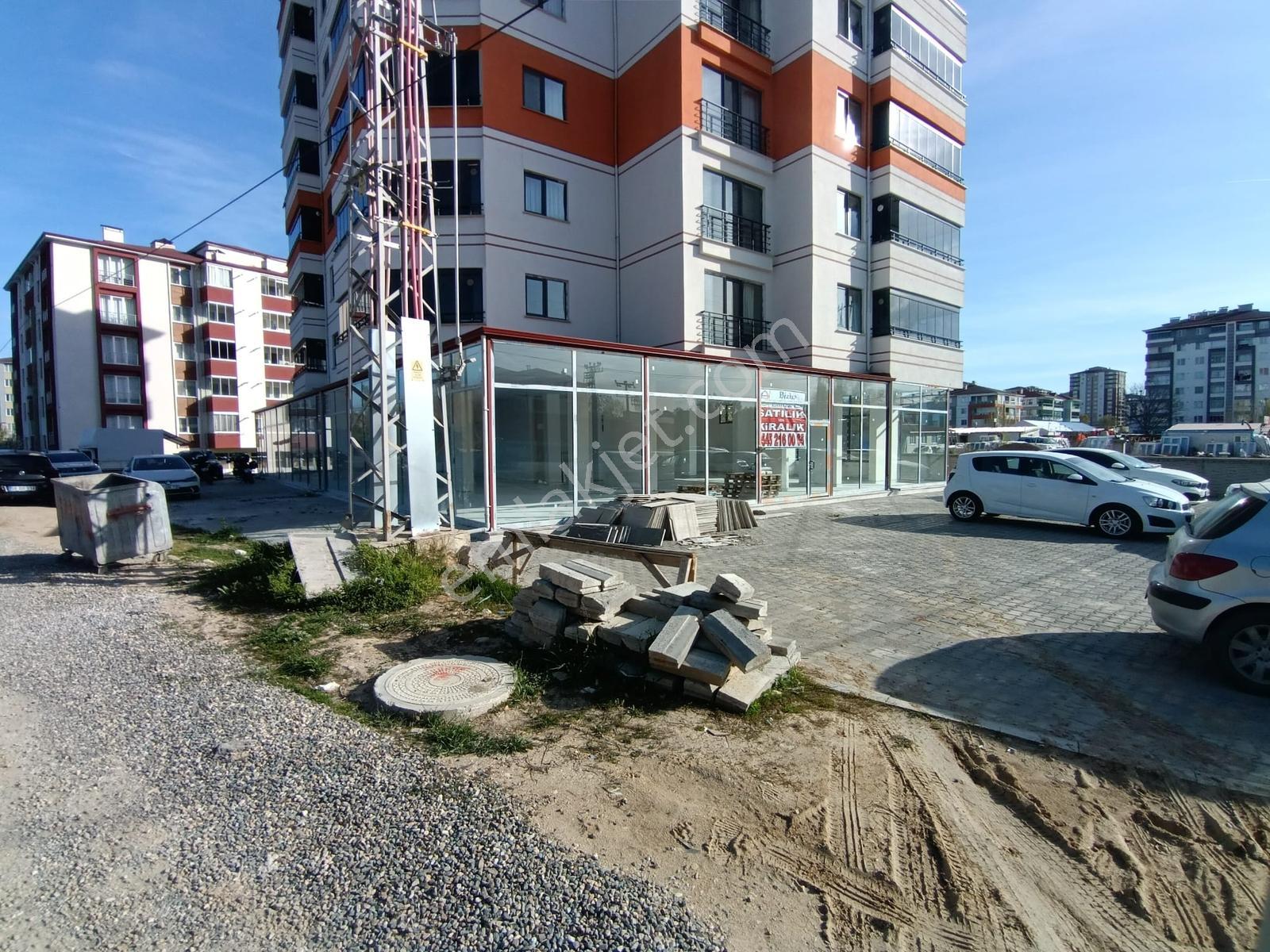Taşkopru Yolu Üzeri 600 M2 Ve 200 M2 Depolu İşyerı
