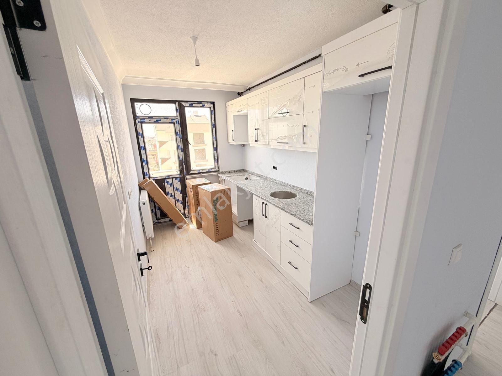 Çayırova Emek Mahallesinde Kiralık 2+1 Daire - Görsel 4