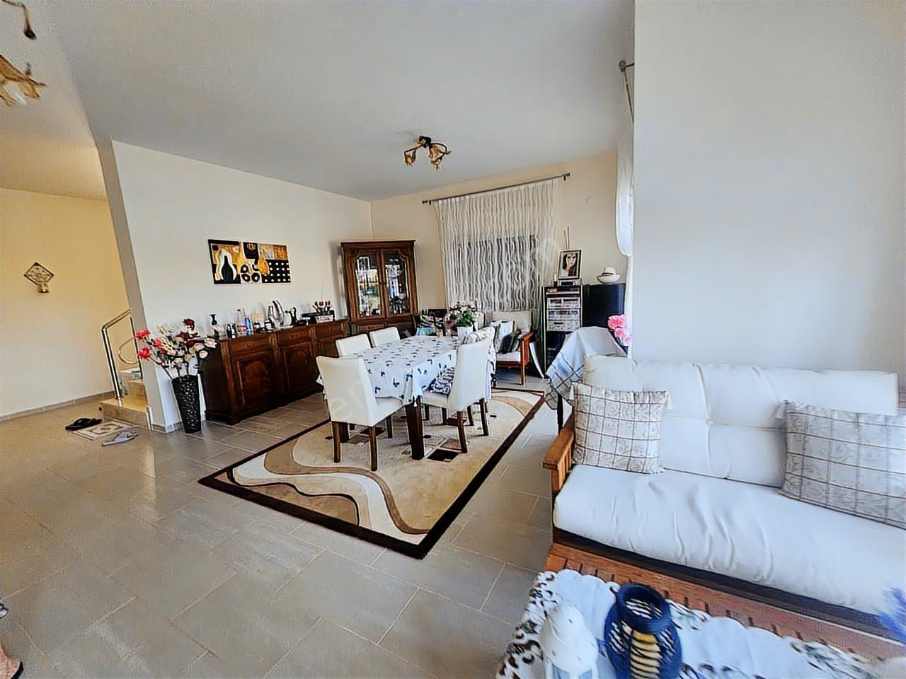 İzmir Çeşme Paşalimanı Full Deniz Manzaralı Müstakil Lüks Villa - Görsel 11