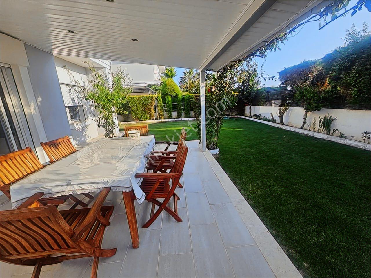 İzmir Çeşme Paşalimanı Full Deniz Manzaralı Müstakil Lüks Villa - Görsel 6