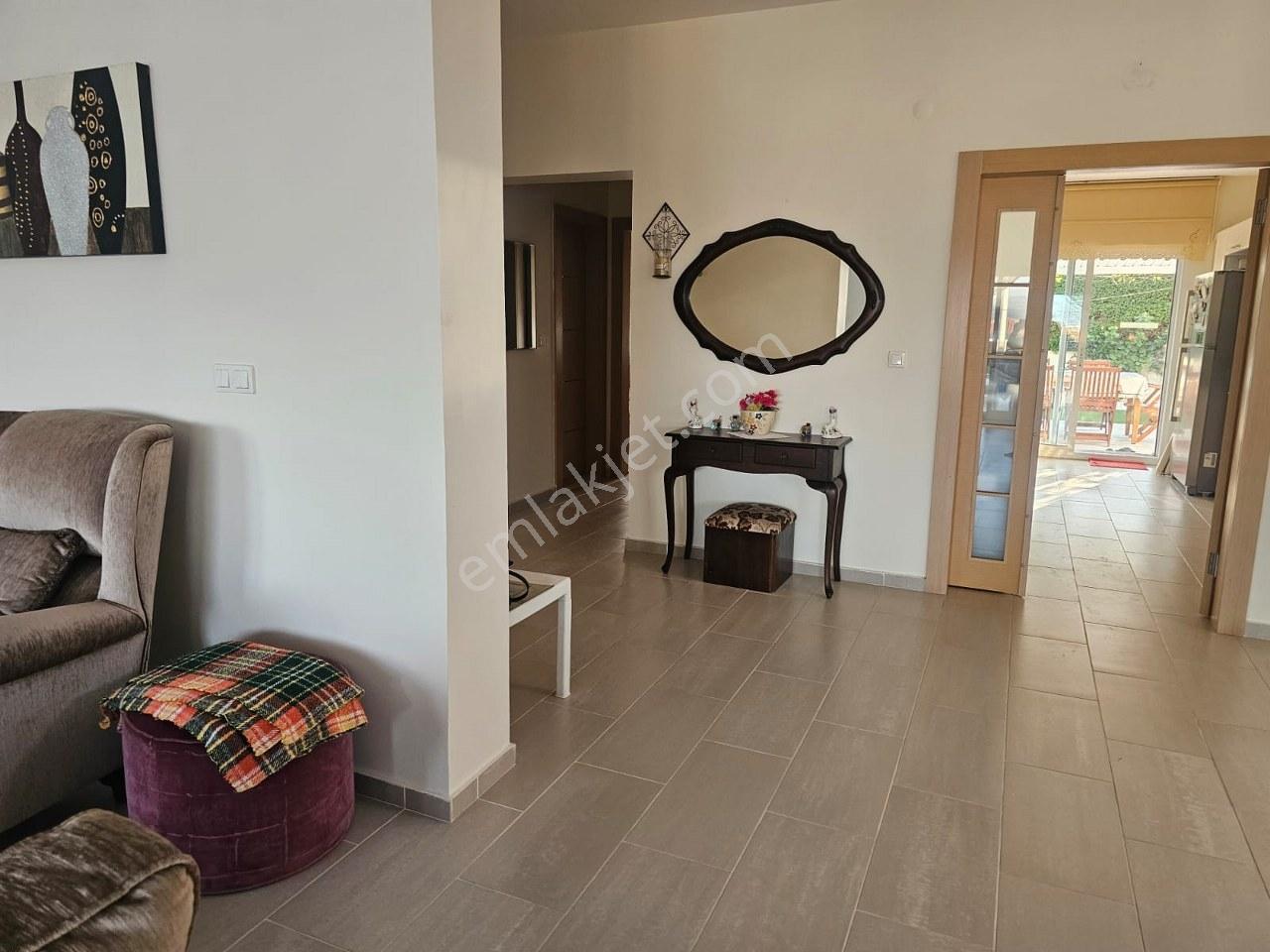 İzmir Çeşme Paşalimanı Full Deniz Manzaralı Müstakil Lüks Villa - Görsel 12