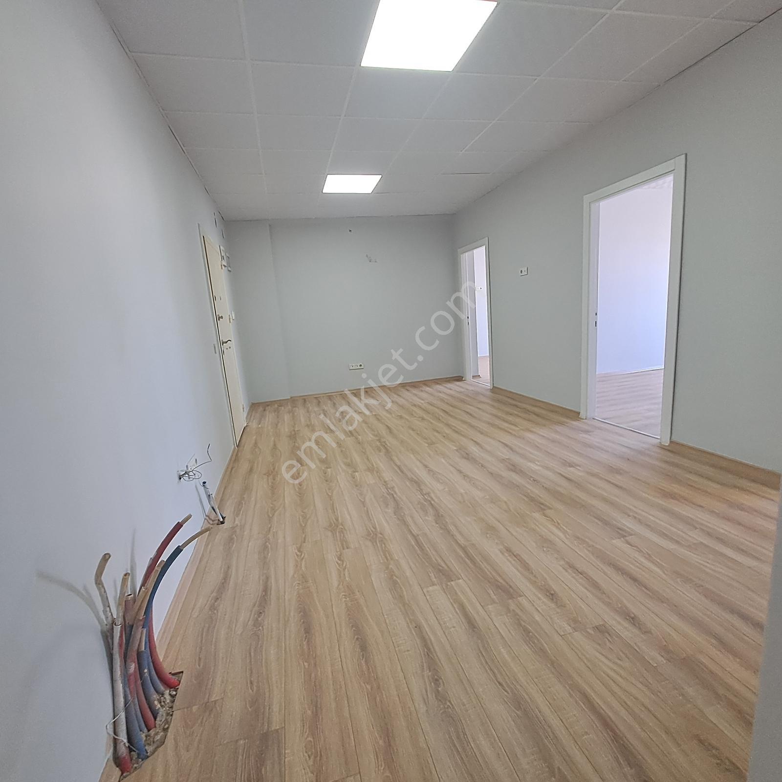 Asya' Dan Adliye Civarı Ofis-büro - Görsel 2