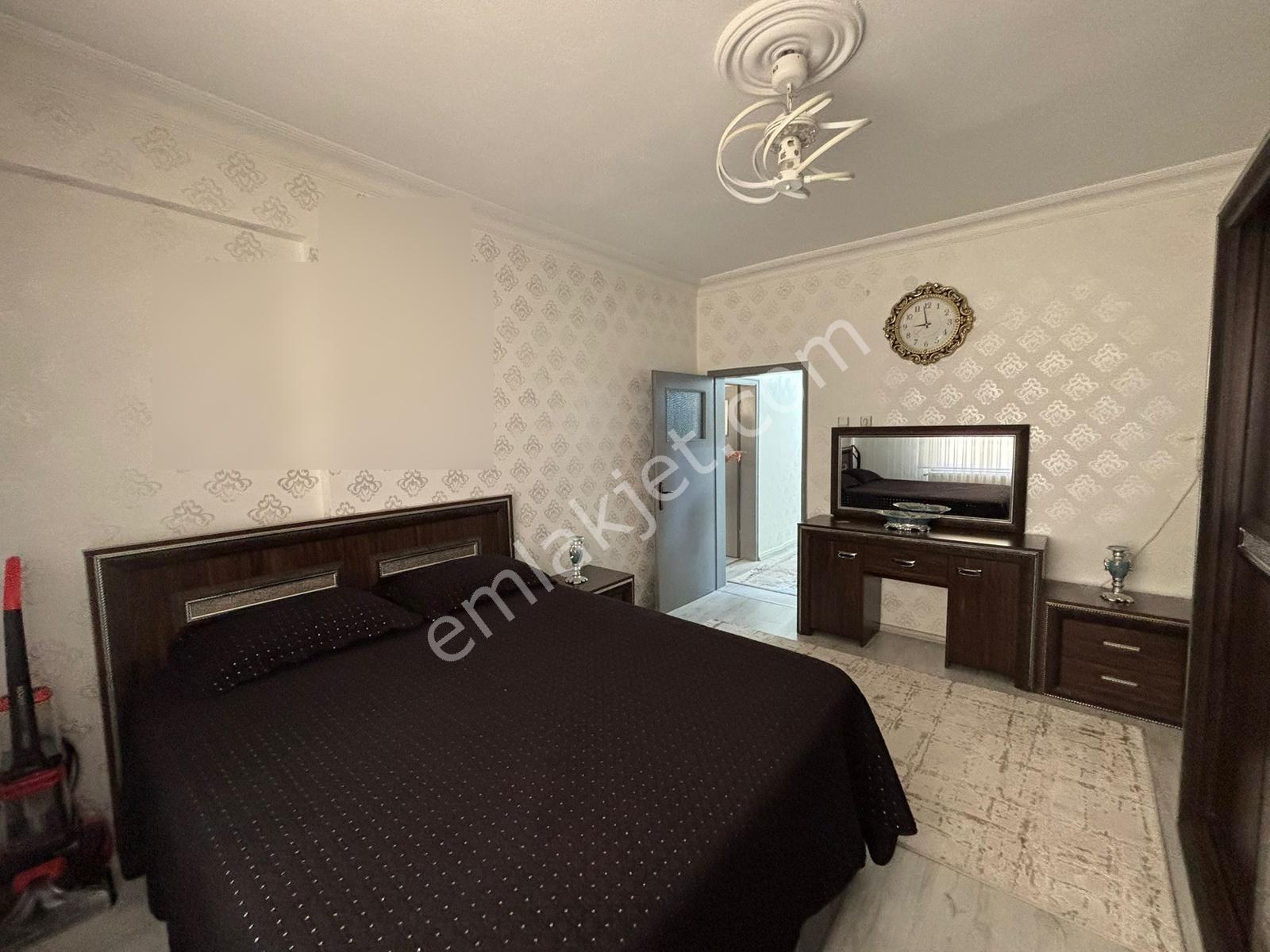 Selçuklu Nüfus Yakını 180 M² 3+1 Üç Cepheli İçi Yapılı Daire - Görsel 2