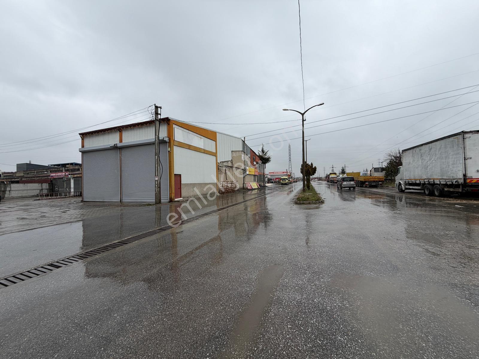 2.küçük Sanayide Bulunmaz Fırsat 120+60m2 Satılık Dükkan - Görsel 4