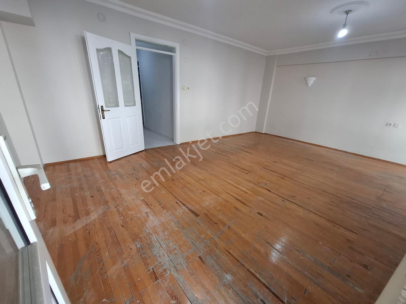Akhisar İnönü Fahri Sertel Emlaktan Kiralık 3+1 Ofis Daire - Görsel 4