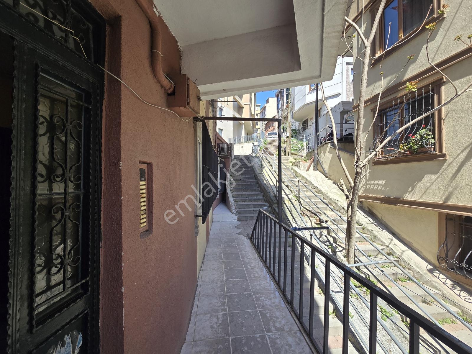 Yahyakemal Mahallesinde 2+1 Kiralık Daire - Görsel 2