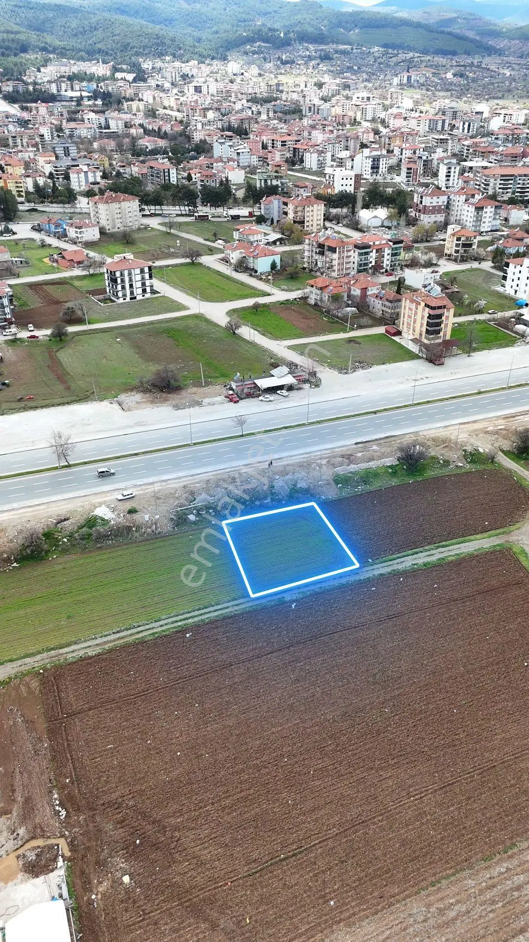 Şahin Emlaktan Acıpayam Aşağı Mah. 510 M² Satılık Ticari Arsa