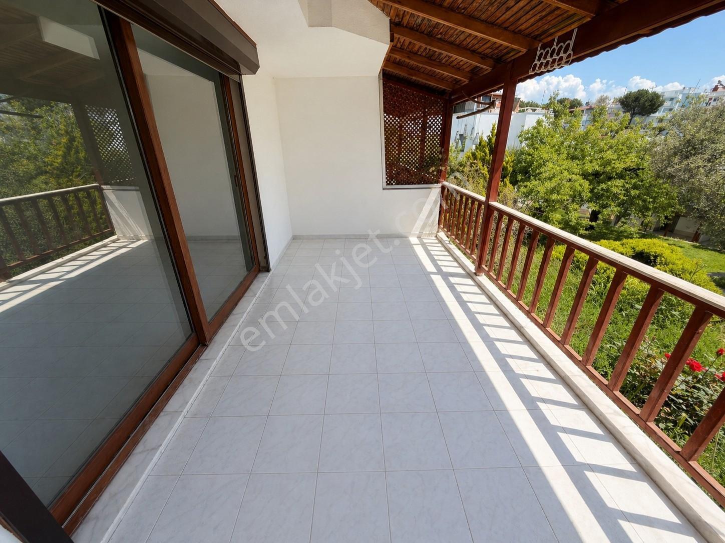 Onmax Pelitköy'de Kiralık 4+1 Villa - Görsel 20