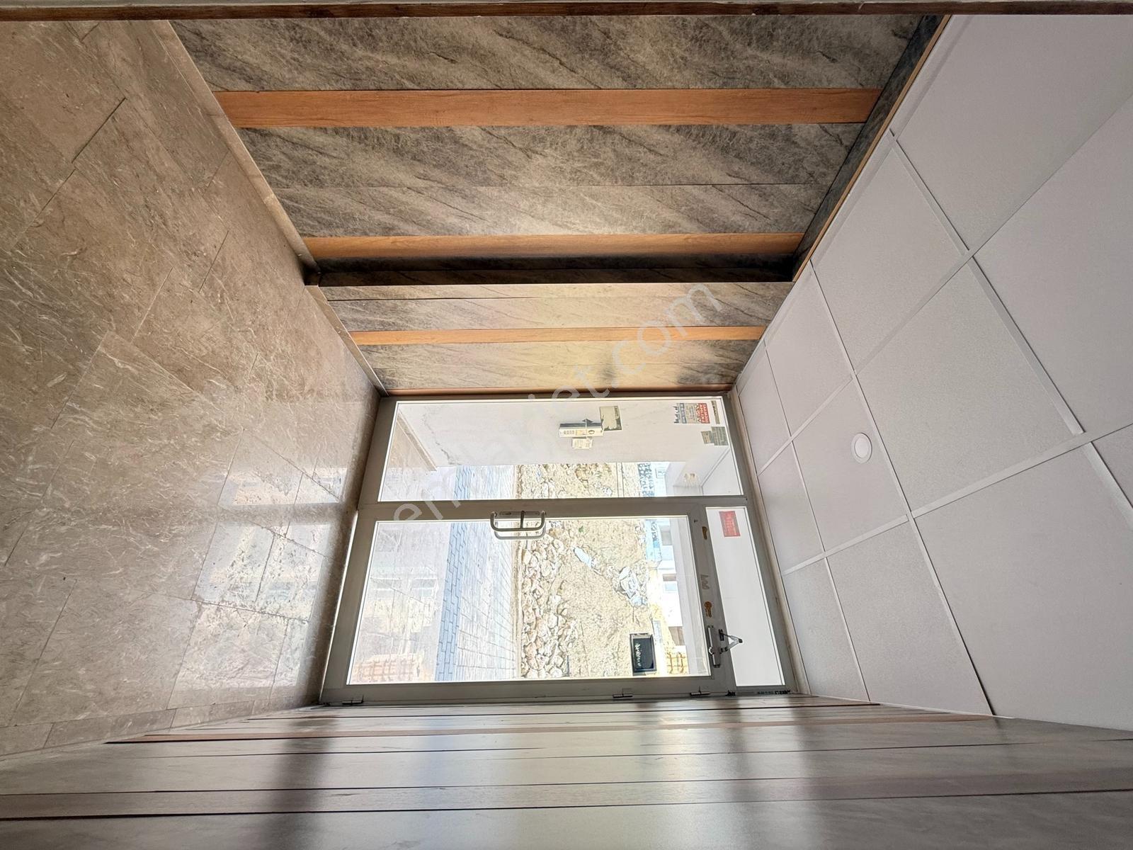Çınarlı'da 1+1 40 M2 Full Eşyalı Gb Cephe Balkonlu Kiralık Daire - Görsel 9