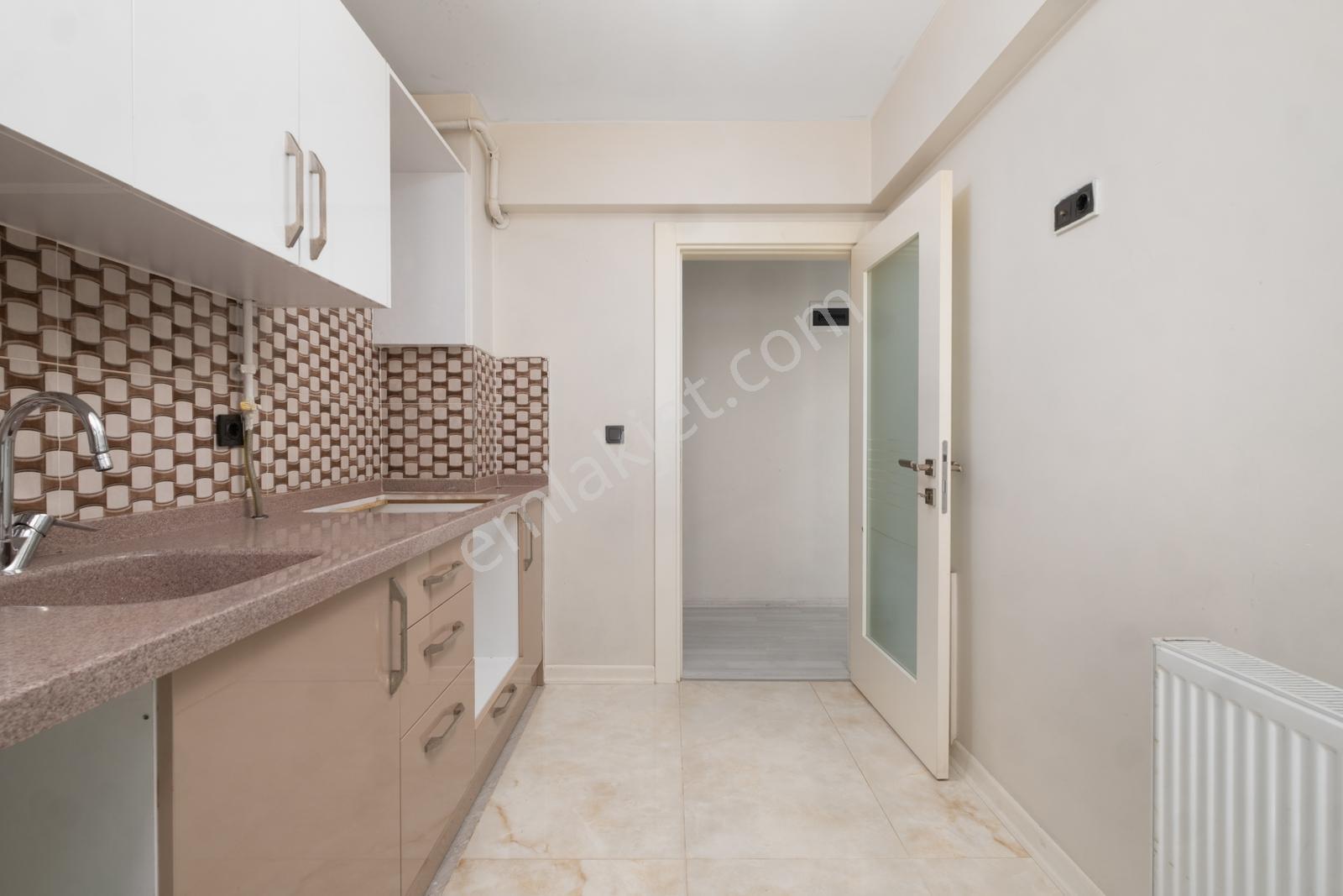 Remax Advantege'den Mollarapta Okulun Karşında Satılık 3+1 Daire - Görsel 13