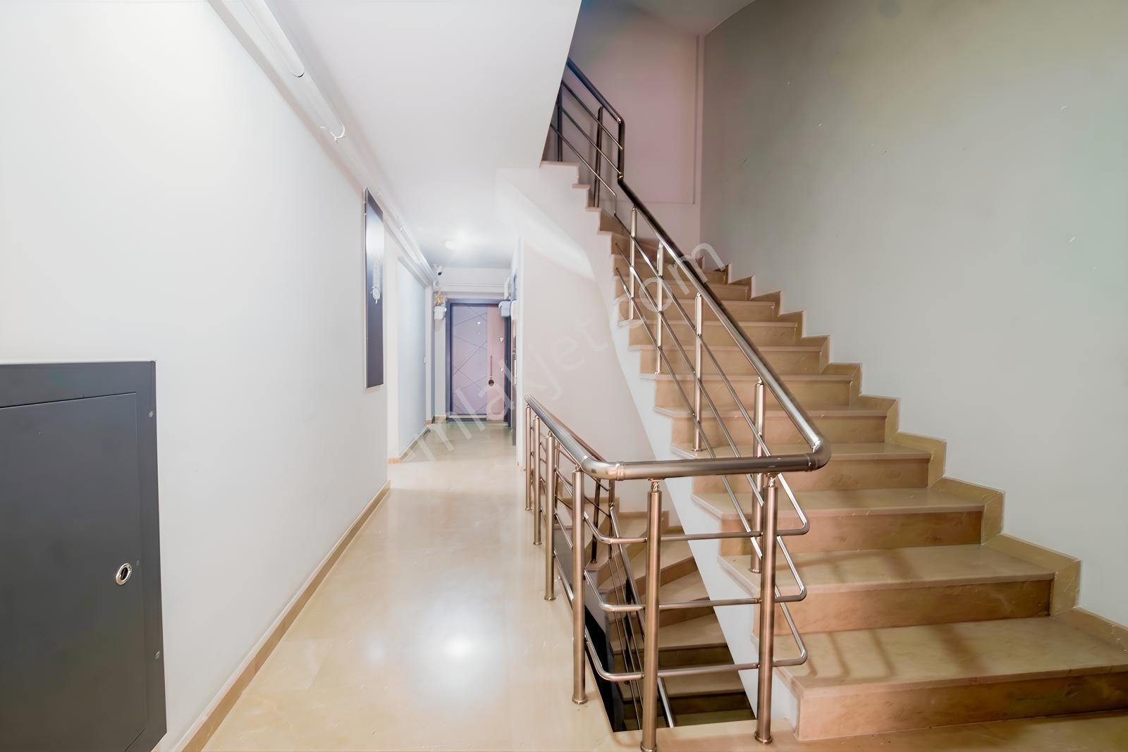 Remax Advantege'den Mollarapta Okulun Karşında Satılık 3+1 Daire - Görsel 4