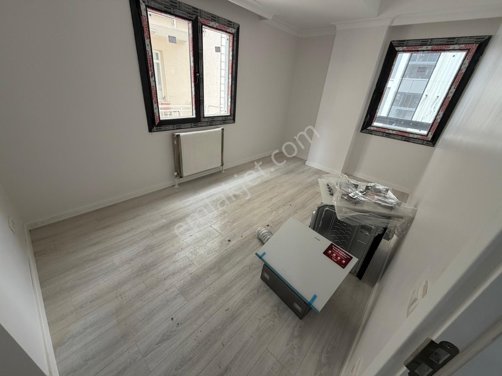 Güngören Haznedar Mah Yeni Binada 2+1 3.kat Satılık Daire - Görsel 15