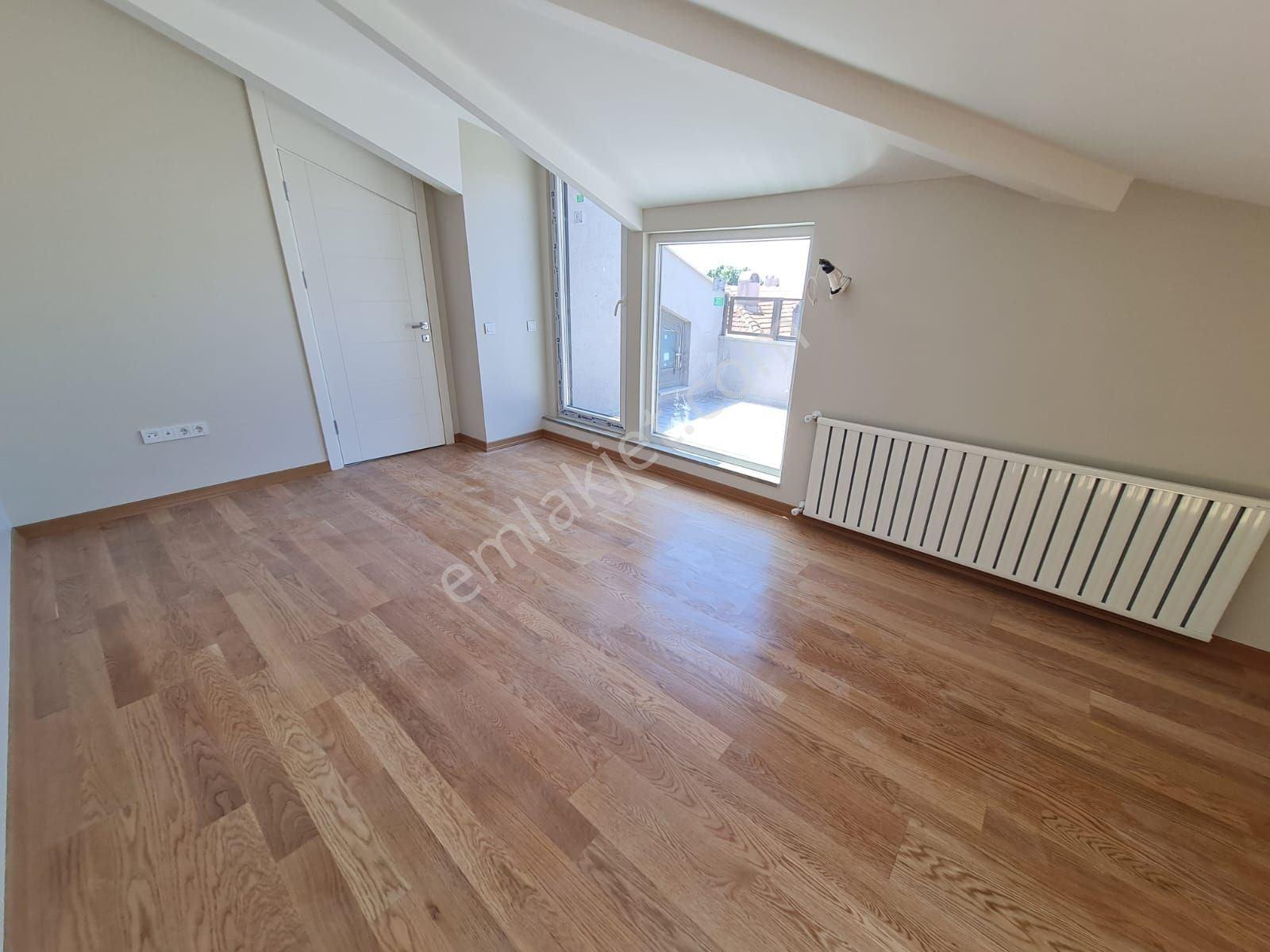 Dalyan Sahil 18 Mart Sokakta Teraslı Az Katlı Binada - Görsel 24