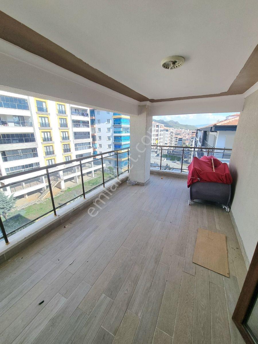 Feridunçelik Te Cadde Üzerinde Eşyalı 7.katta Kiralık Daire - Görsel 34