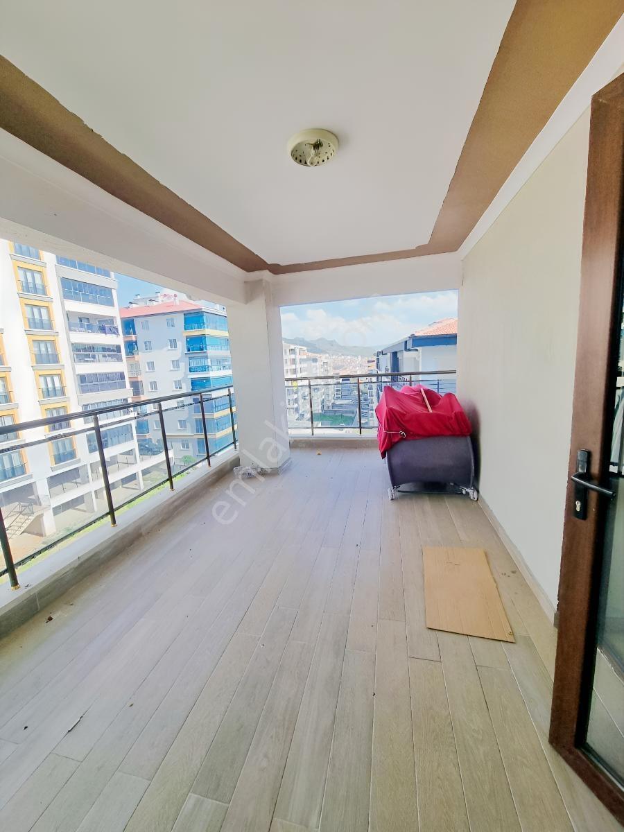 Feridunçelik Te Cadde Üzerinde Eşyalı 7.katta Kiralık Daire - Görsel 15