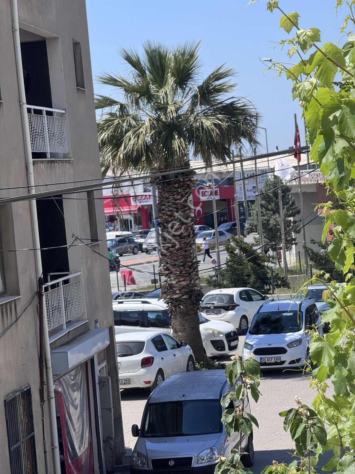 Çiğli Yeni Mahaalede Kiralık Daire - Görsel 2