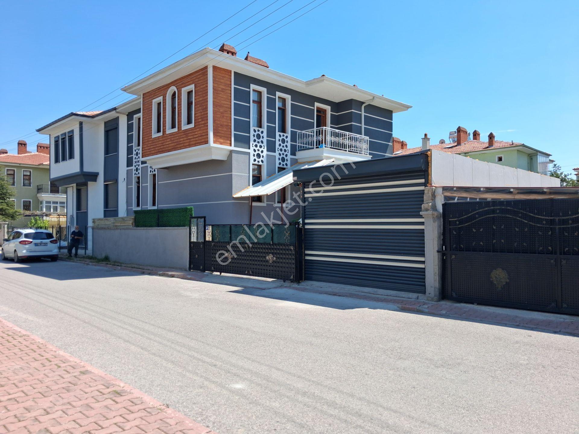 Karaaslan Mahallesin De Acil Satılık 7+1 Villa - Görsel 4