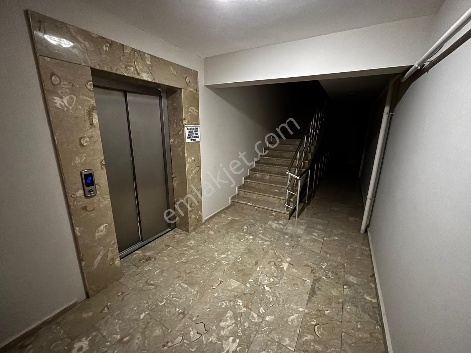 Öğeretmen'den Site İçi Ara Kat 145m² Ebeveyn Banyolu Fırsat 3+1 - Görsel 2