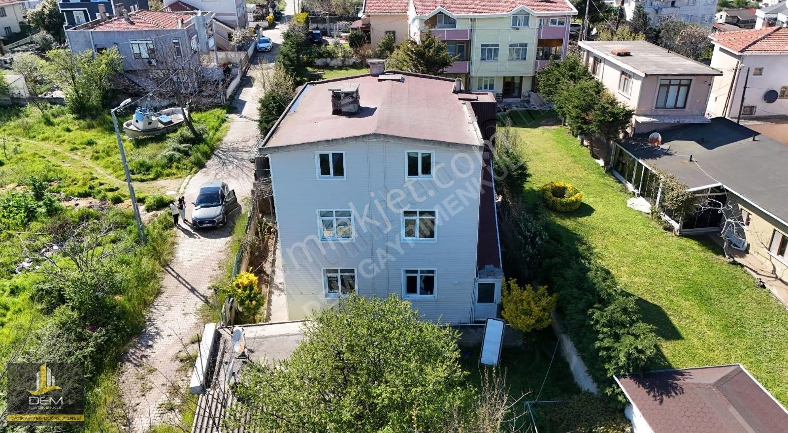 Arnavutköy Karaburun'da Deniz Manzaralı Satılık Villa - Görsel 14
