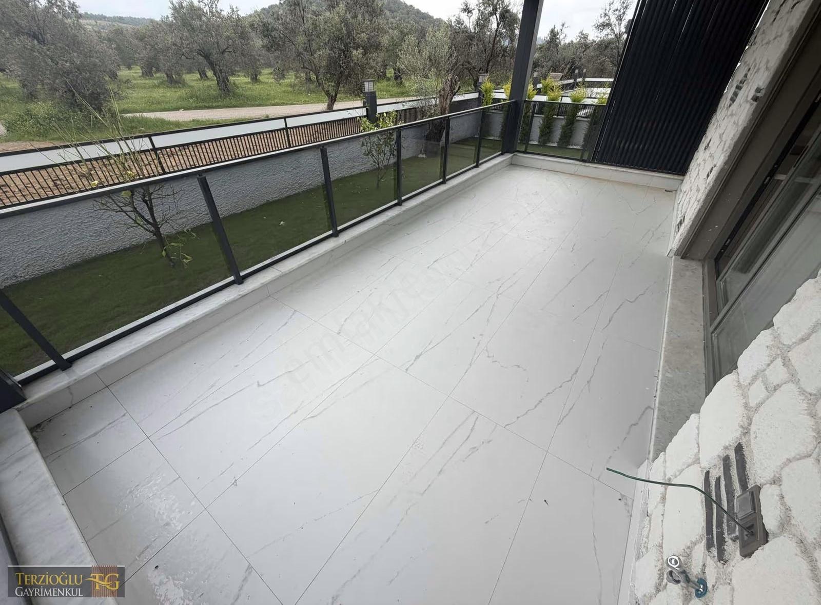 Terzioğlu'ndan Güre De Denize 600 Mt Muhteşem 4+1 Sıfır Villa - Görsel 18