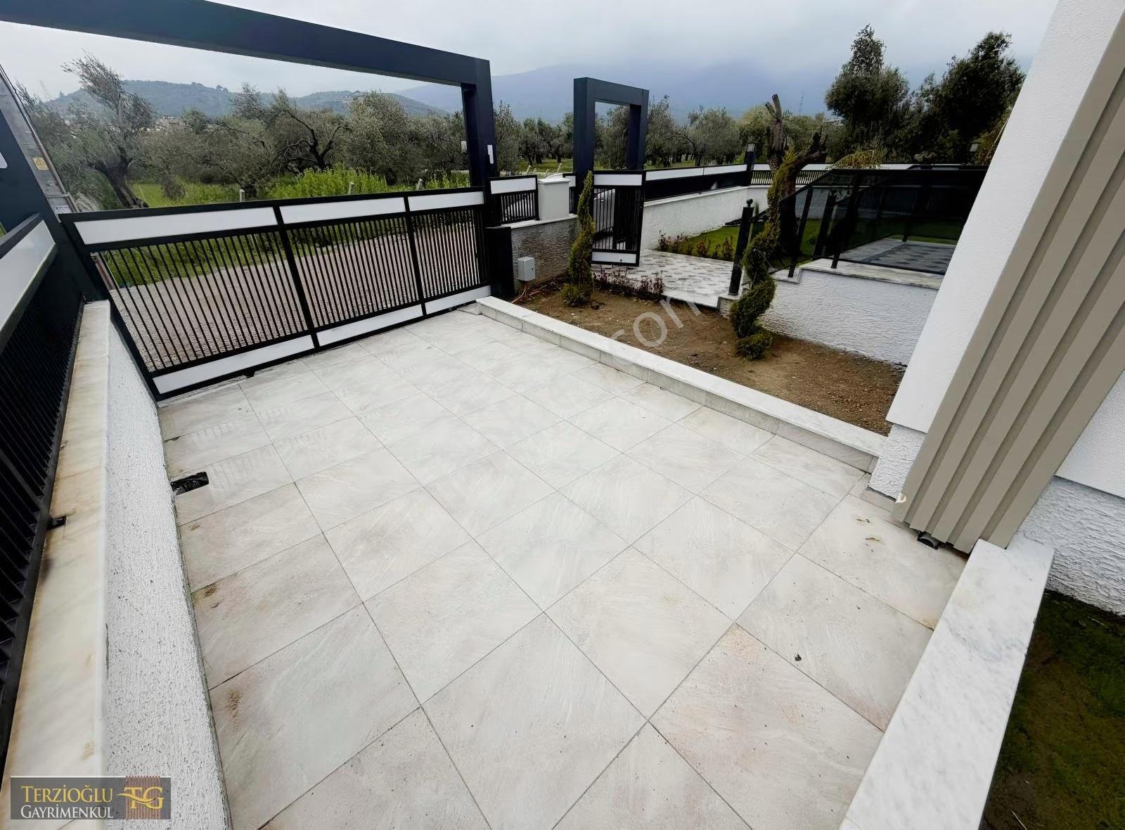 Terzioğlu'ndan Güre De Denize 600 Mt Muhteşem 4+1 Sıfır Villa - Görsel 4