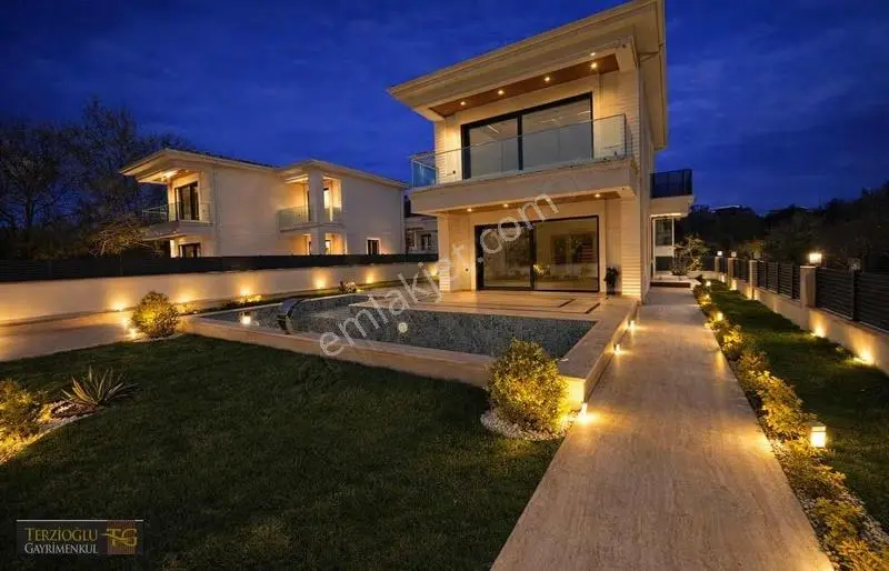 Terzioğlu'ndan Gürede 400 M2 Arsa Üzerinde 3+1 Deluxe Villa