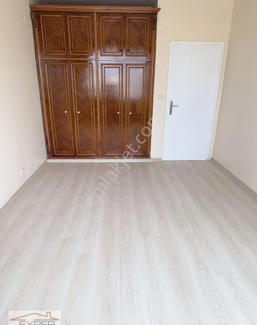 Sezai Selek Sokakta, Asansörlü 4.katta,130m2 Bakımlı Ferah Daire - Görsel 34
