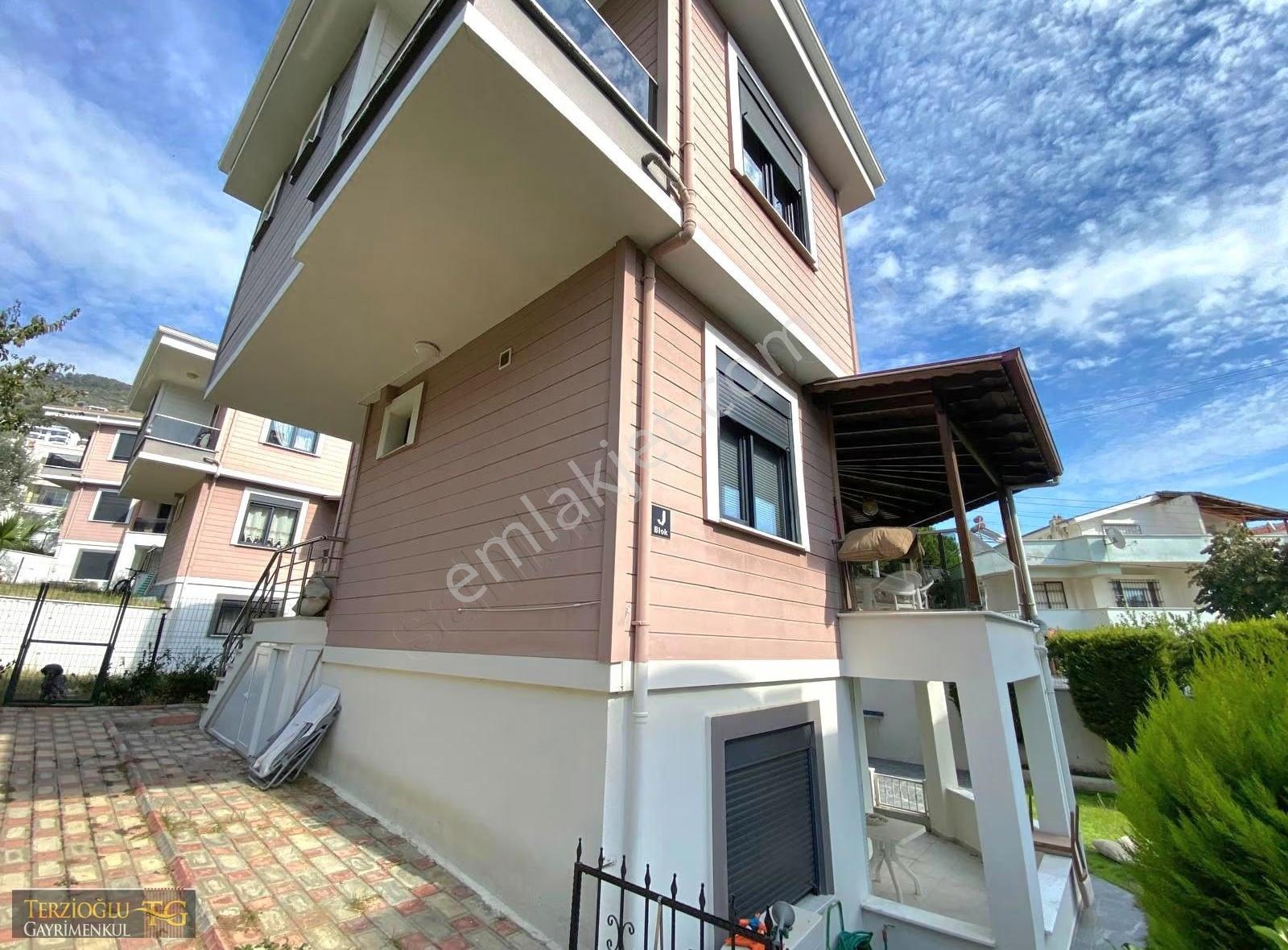 Terzioğlu'ndan Altınoluk Merkezde 300 M2 Arsa İçerisinde Villa - Görsel 18