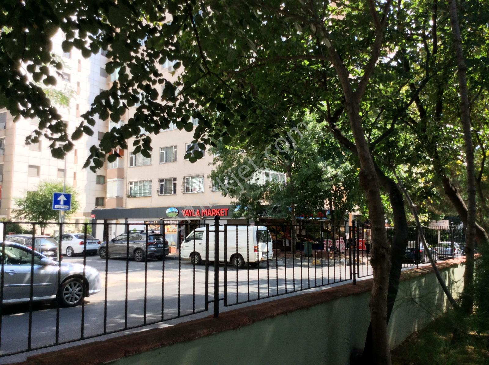 Erenköy Erdemir Sitesinde Güneye Bakan Eşyalı 3+1 Kiralık Daire - Görsel 18